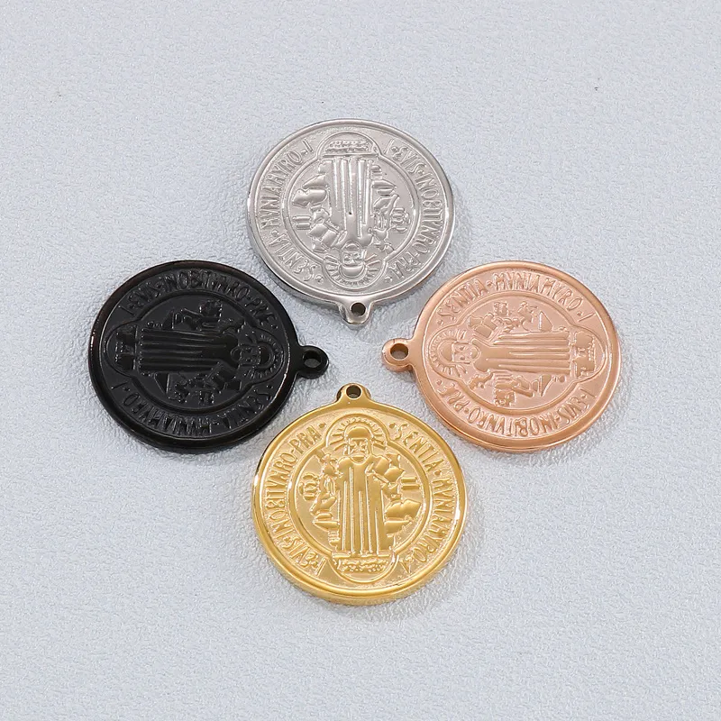 1 Pieza Acero Inoxidable Chapados en oro de 18k Humano Exorcista Colgante