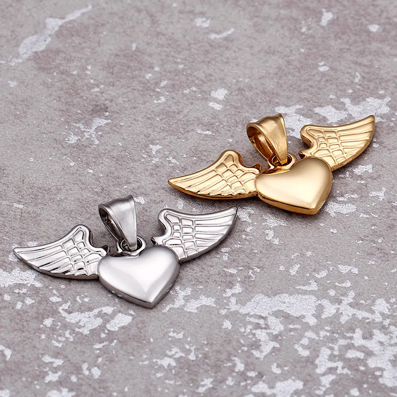 Acier Au Titane Plaqué Or 18K Forme De Cœur Ailes