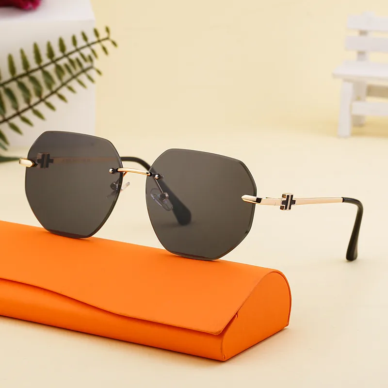 Square Casual Vacation Solid Color Pc Frameless Women's Sunglasses