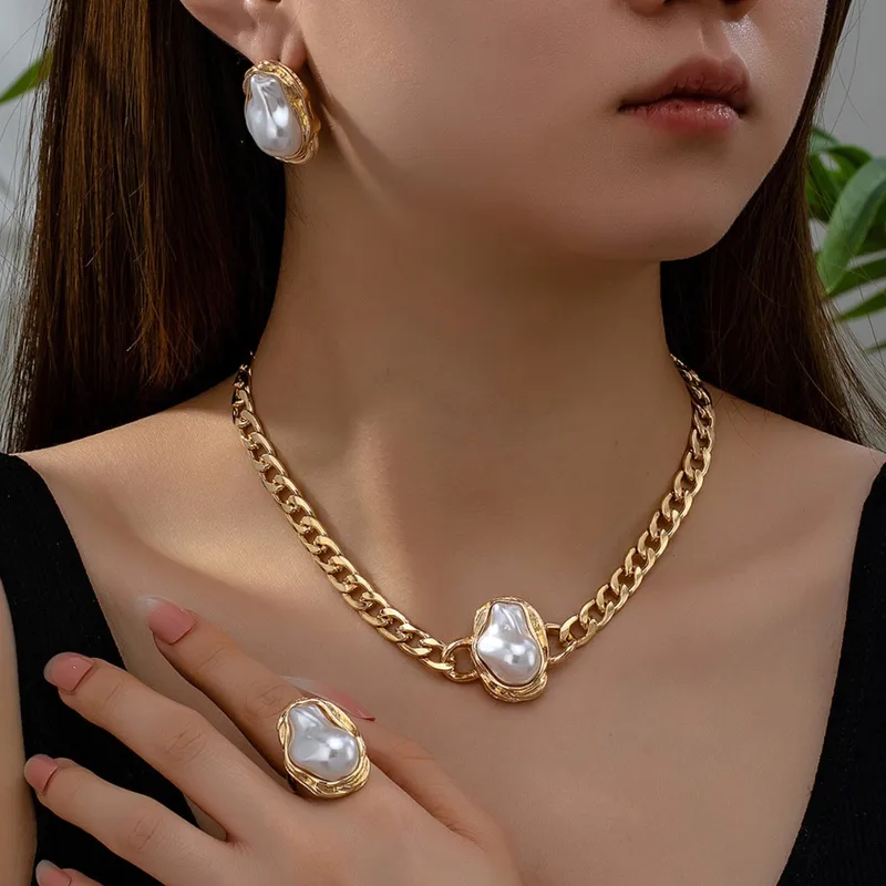 Señora De Gran Tamaño Viajar Diariamente Aleación Cobre Irregular Geométrico Embutido Oro Con Incrustaciones Perlas Artificiales Mujeres Conjunto De Joyas