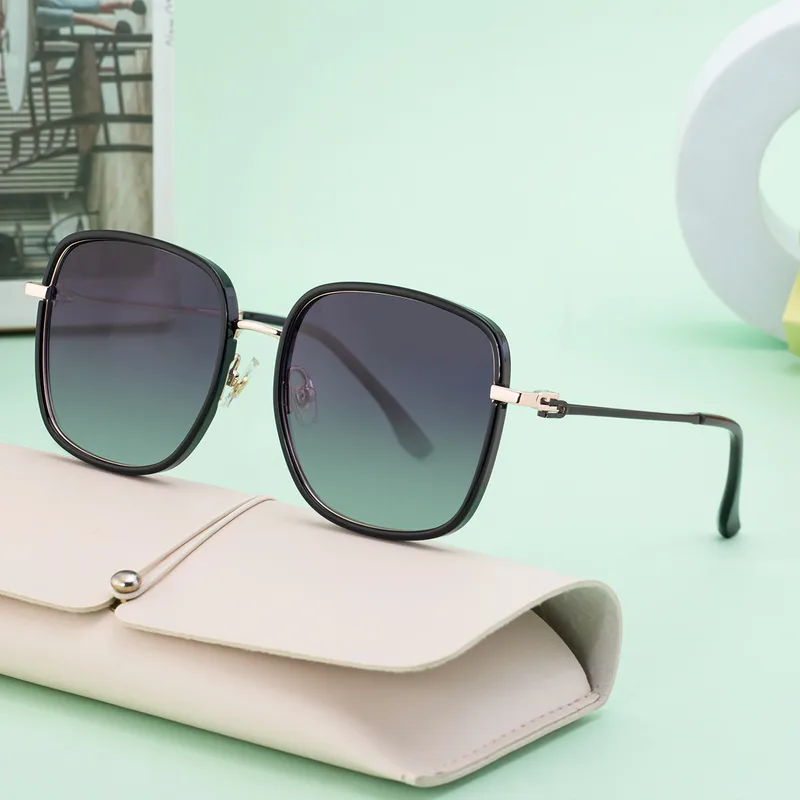 Carré Couleur Unie Tac Plein Cadre Femmes De Lunettes De Soleil