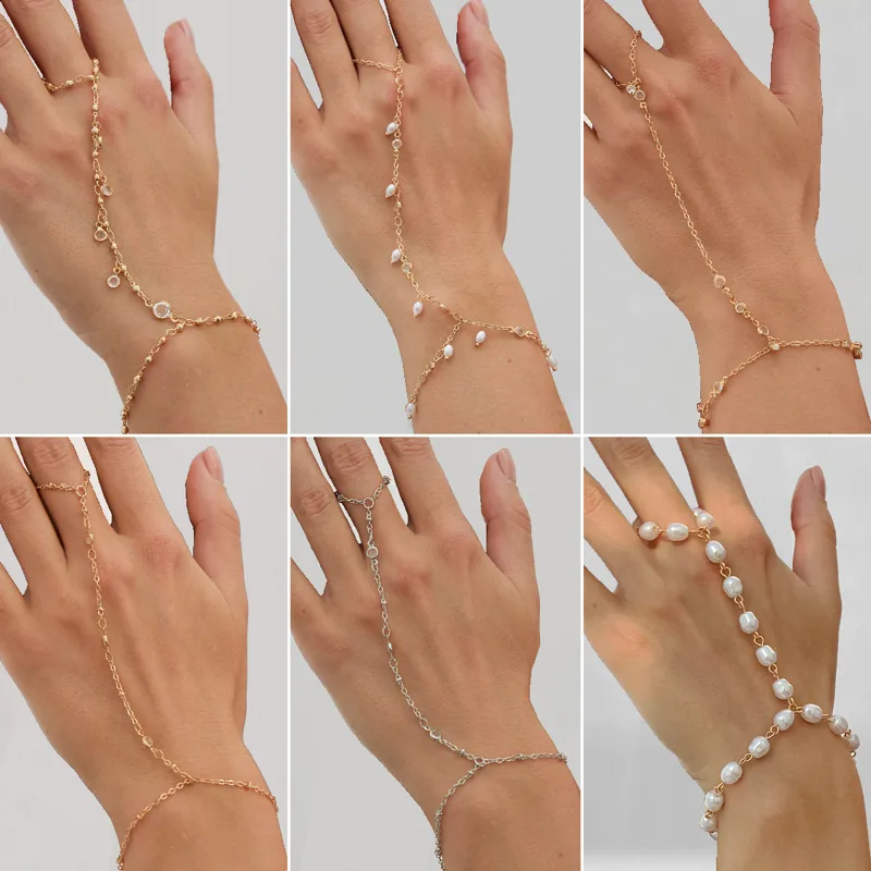 Round Fairy Style Elegant Commute Artificial Crystal Artificial Pearl Alloy Bracelets Wholesale