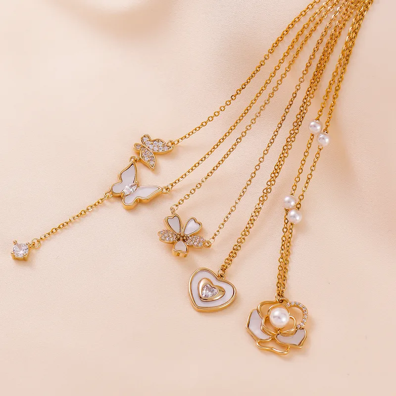 Forma De Corazón Flor Mariposa Reina Romántico Brillante Cobre Collar Colgante Cierre Con Gatillo De Langosta