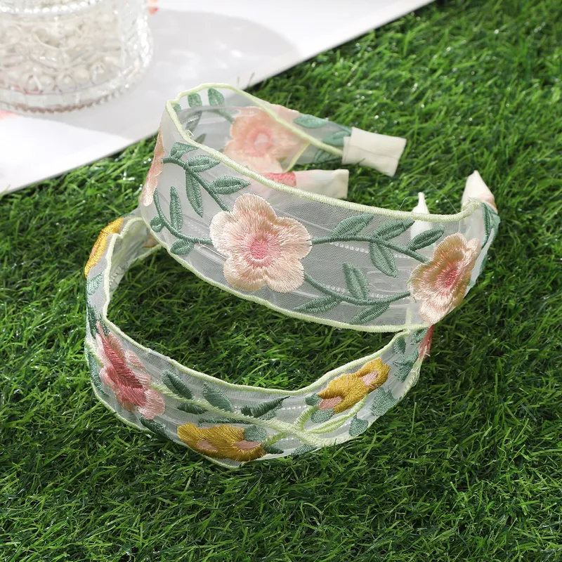 Women's Flower Lady Plastic Resin Hair Band