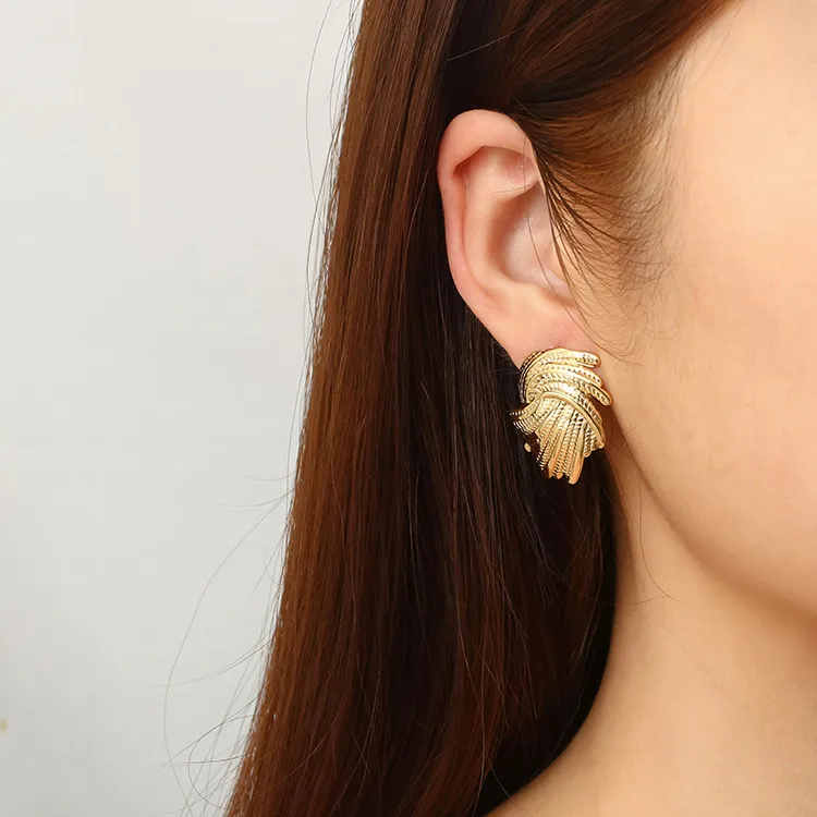 1 Paire Tourner Couleur Unie Fissure Élégant Femme Vacances Acier Inoxydable 304 Plaqué Or 18K Placage Boucles D'Oreilles