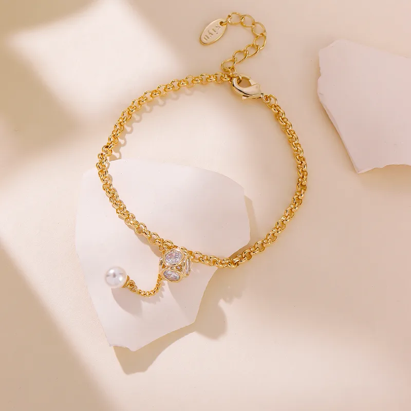 Forme De Cœur Classique Luxueux Romantique Le Cuivre Bracelets Fermeture À Boucle De Type Homard