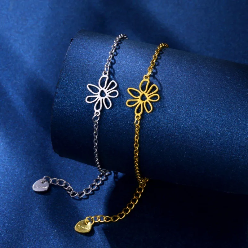 Flower Hip-Hop Bohemian Simple Style 201 Stainless Steel Bracelets In Bulk